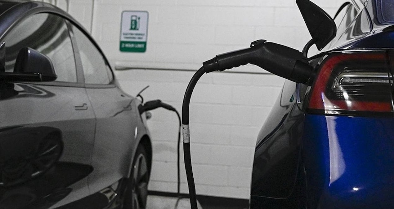 Elektrikli araç sarjı yapan şirketlere milyonlarca liralık ceza