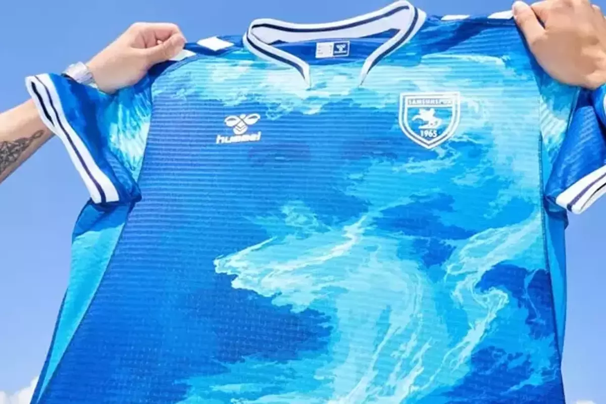 Samsunspor’un Atatürklü forması Atina’yı karıştırdı