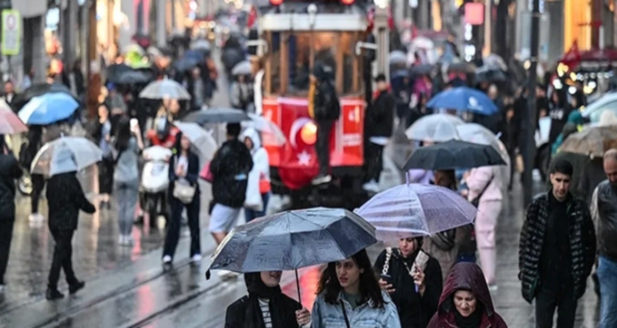 Bakanlık telefonlara SMS gelmeye başladı: AKOM alarma geçti