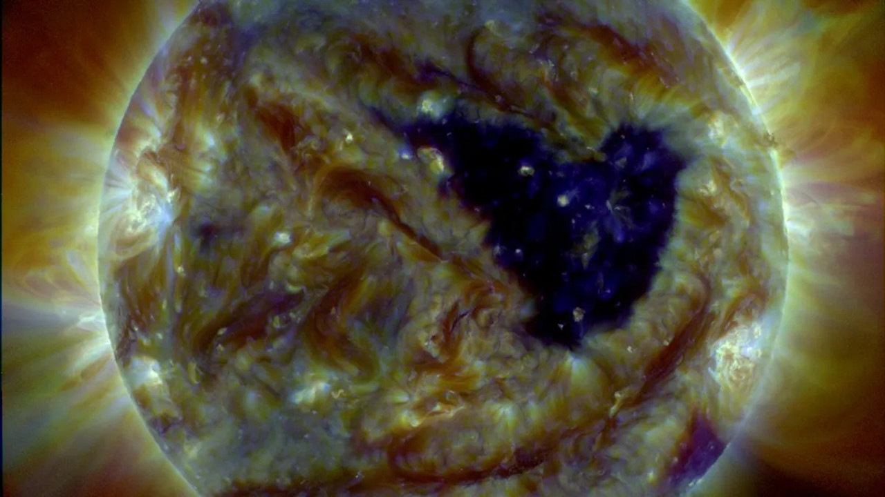 Bilim insanlarını şaşırtan gelişme: Güneş uykusundan uyanıyor mu?