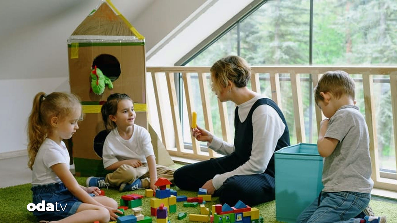 Kreş fiyatlarına bakanlıktan ‘Komşu Anne’ çözümü: Denetim endişesi başladı