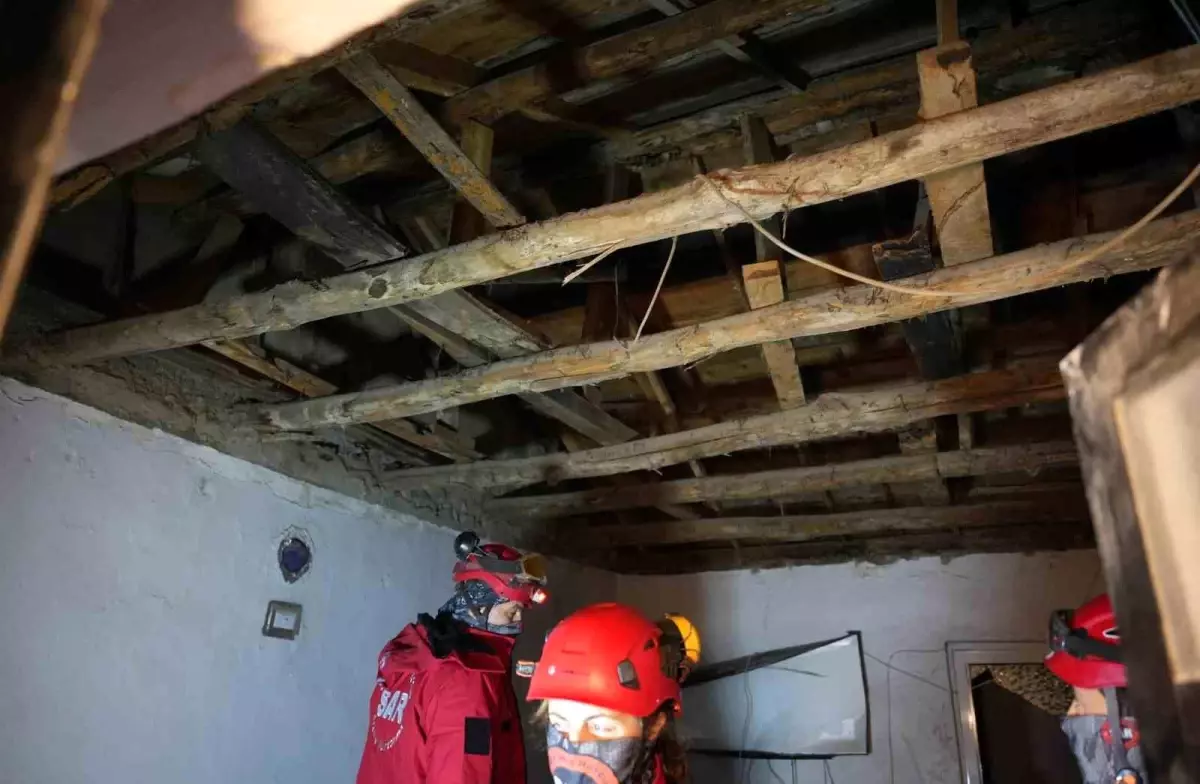 Denizli’de Düğün Hazırlığı Sırasında Tavan Çöktü, 6 Yaralı