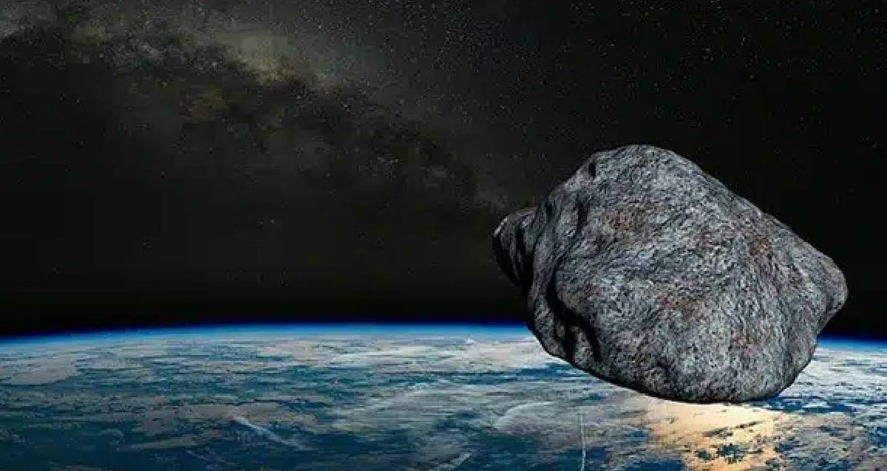 Ay için tehlike büyük, dev asteroit hızla yaklaşıyor