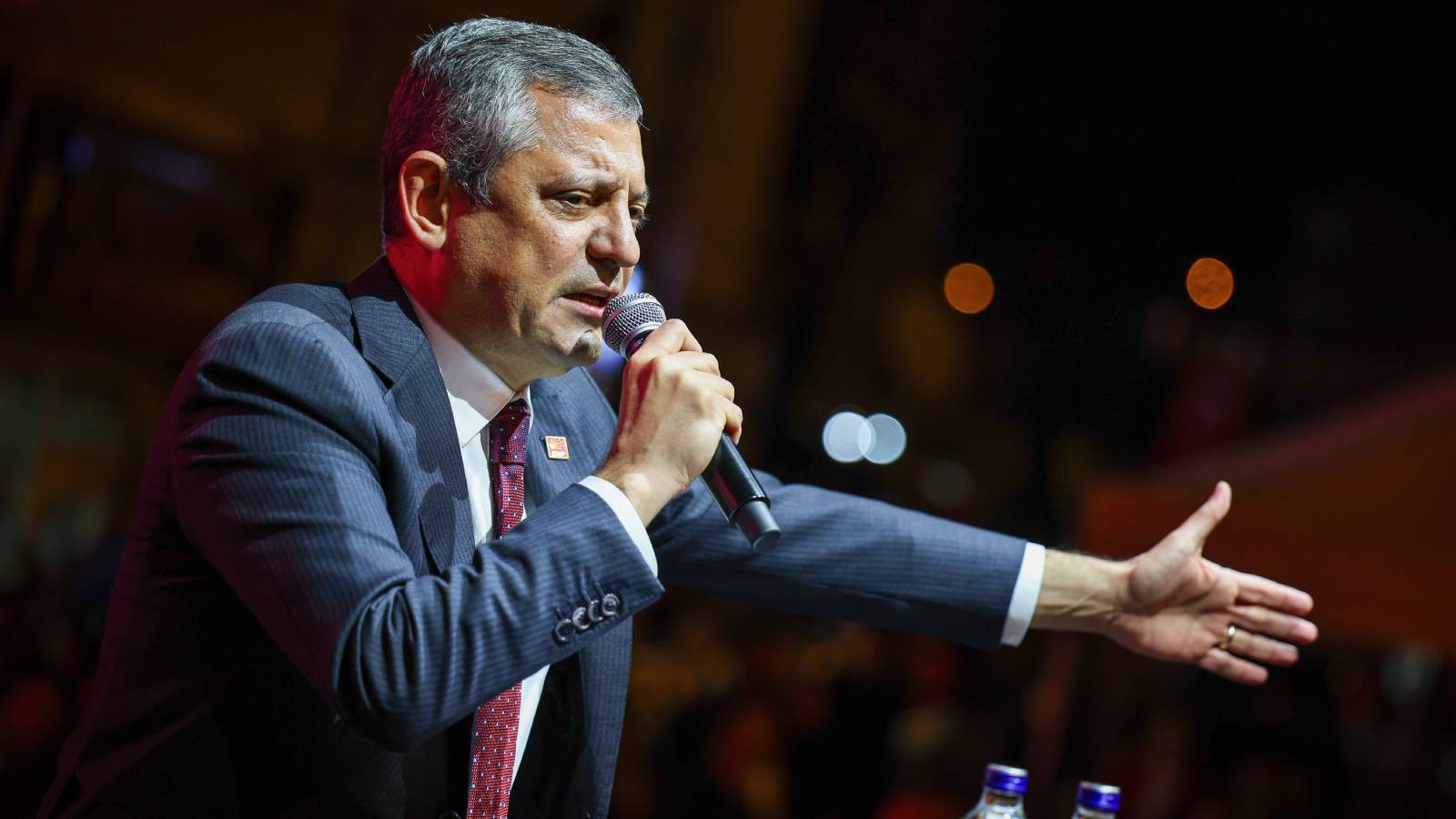 CHP lideri Özel, partisinin 39. Olağan Kurultayı’nda: Her şeye rağmen bir yandan direndik bir yandan da çalışmaya devam ettik!