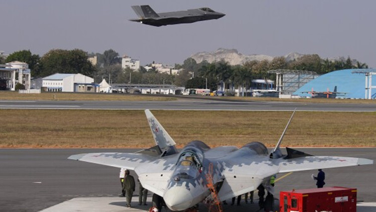 Hindistan, Çin sınırına yakın hava üssünü faaliyete geçirdi