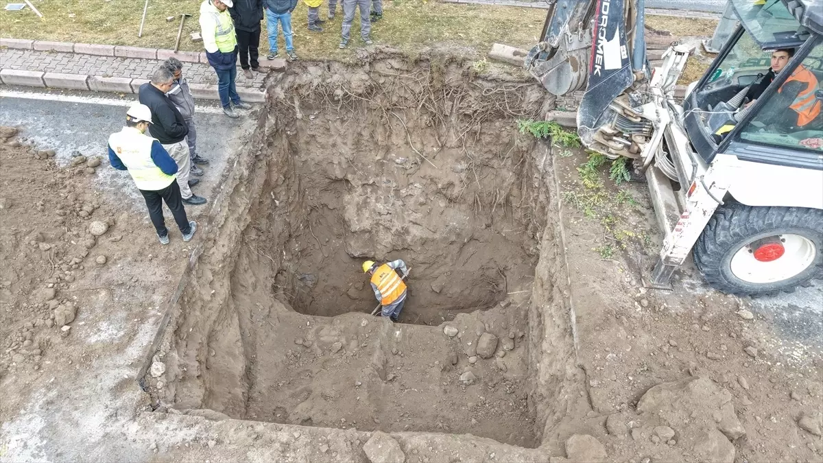 Kayseri’de Kartal Kavşağı İçin Altyapı Çalışmaları