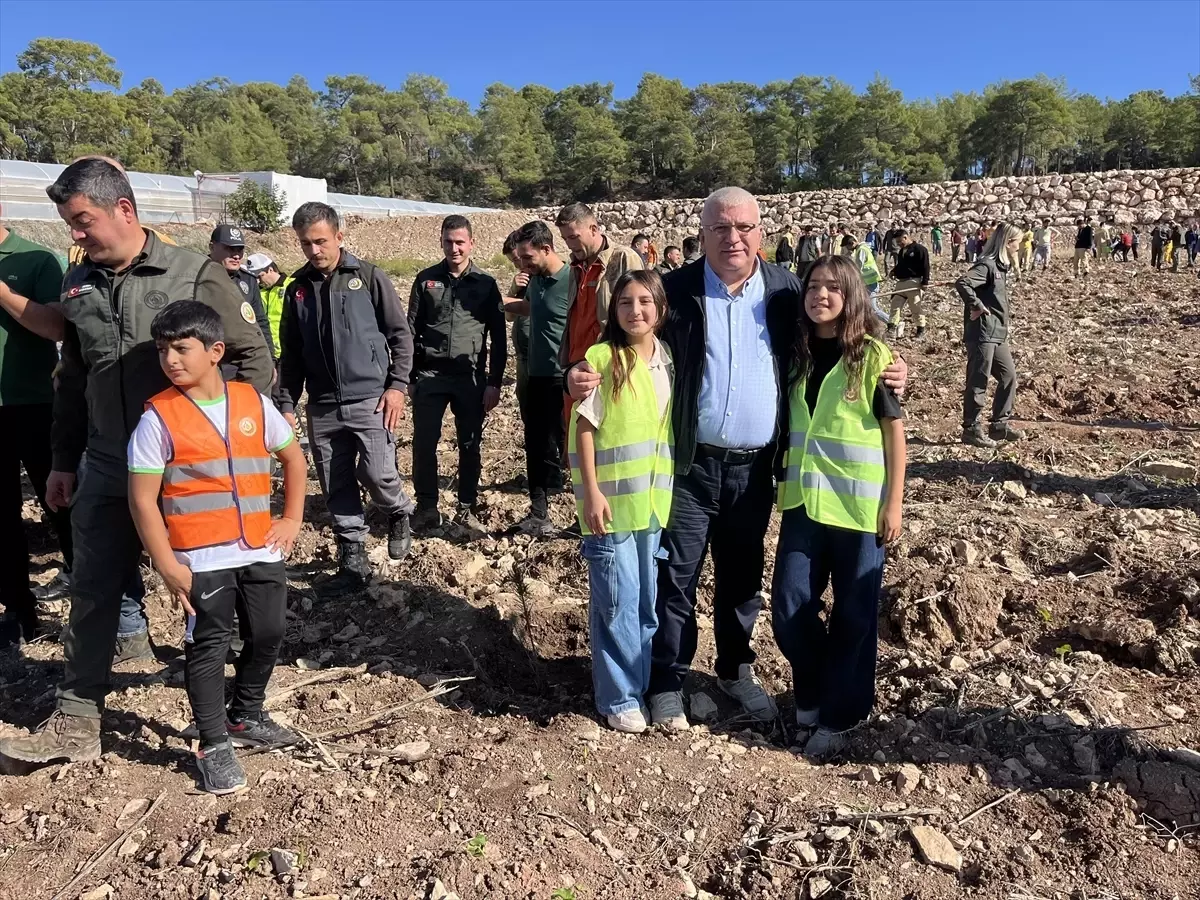 Kumluca’da Fidan Dikim Etkinliği