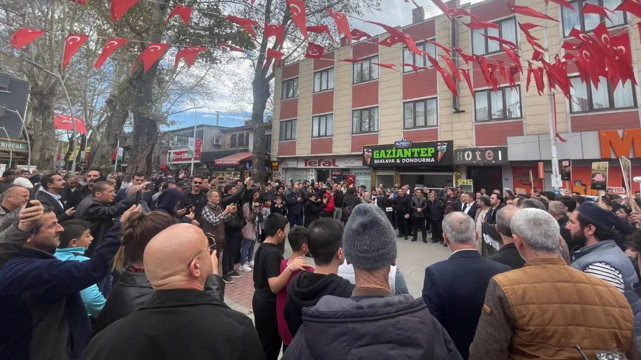 Saadet Partisi’nden Papa 14. Leo’yu İznik’te protesto: Haçlı zihniyetine yeni bir zemin