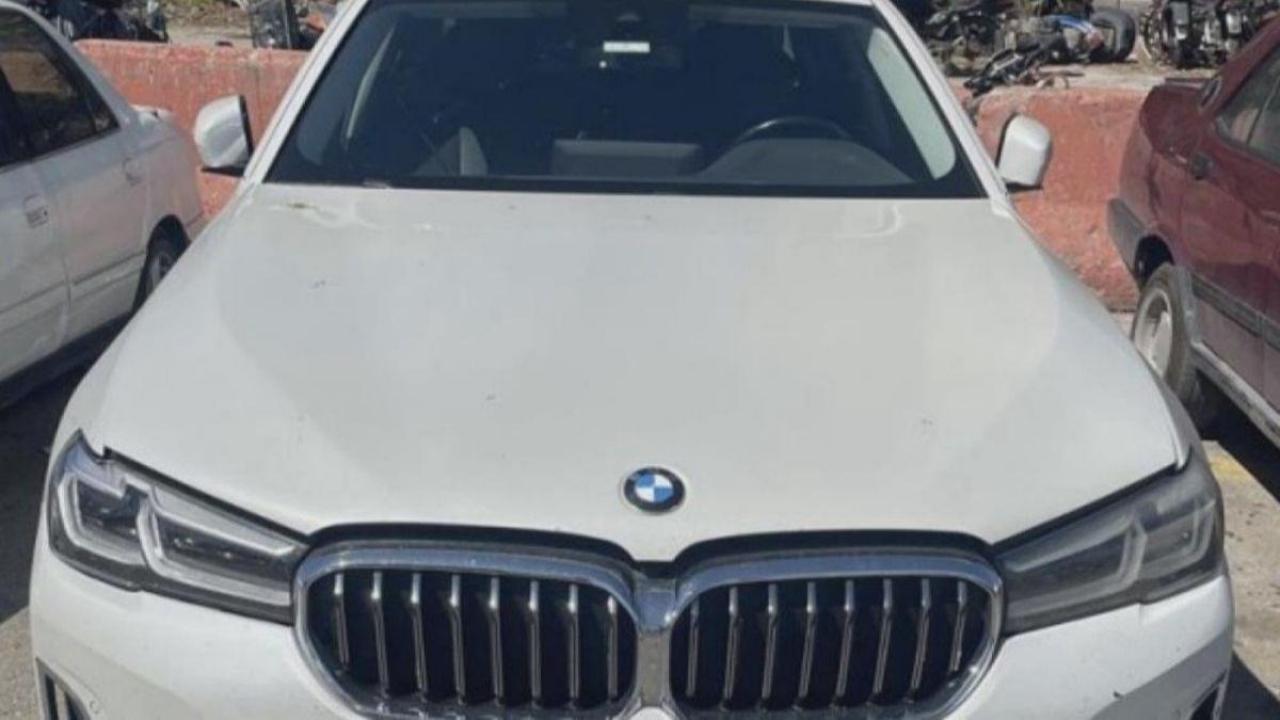 Yeni evli çifte avukat arkadaş kazığı: Araç alma vaadiyle düğün takılarını çarpmış