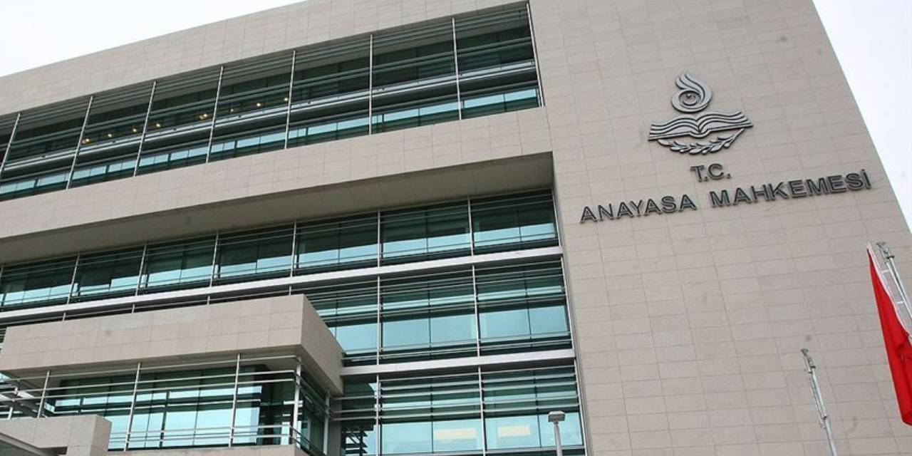 AYM’den hakim ve savcı yardımcılığı için mülakat kararı