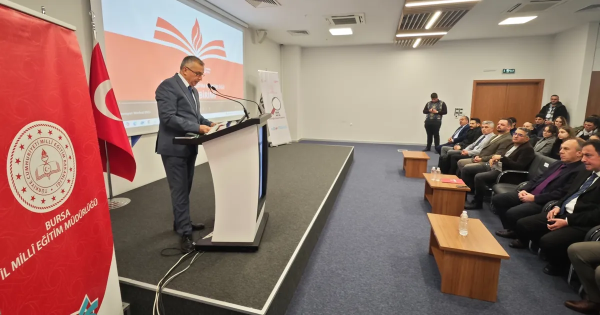 Bursa’da lise öğrencileri ‘Geleceğe Yapay Zeka ile Hazırlan’ programında buluştu