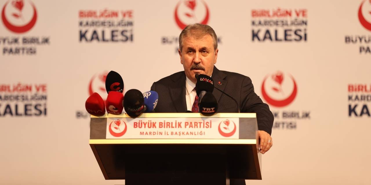 Hayrete düşürmüştü! Destici ‘bekarları işe almayın’ sözüne açıklık getirdi