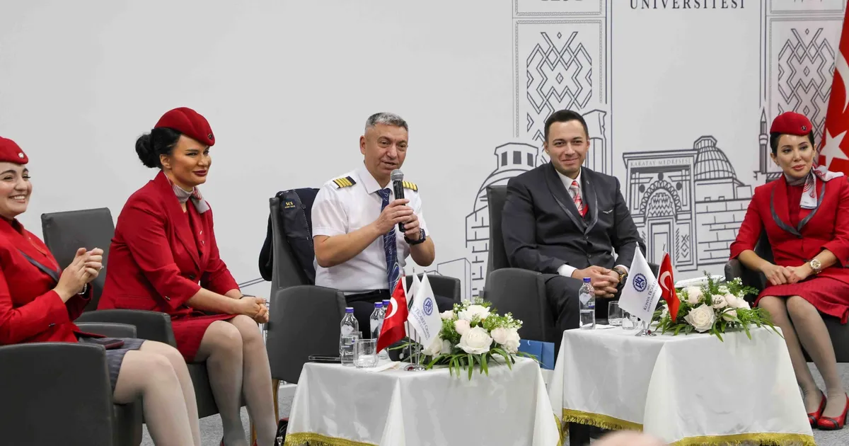 Konya’da Uluslararası Sivil Havacılık Günü Konferansı düzenlendi