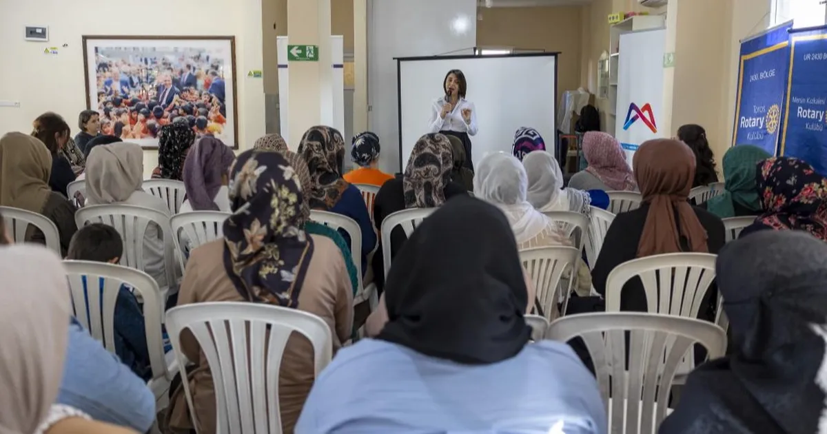 Mersin’de ev kadınlarına ufuk açan eğitim programı