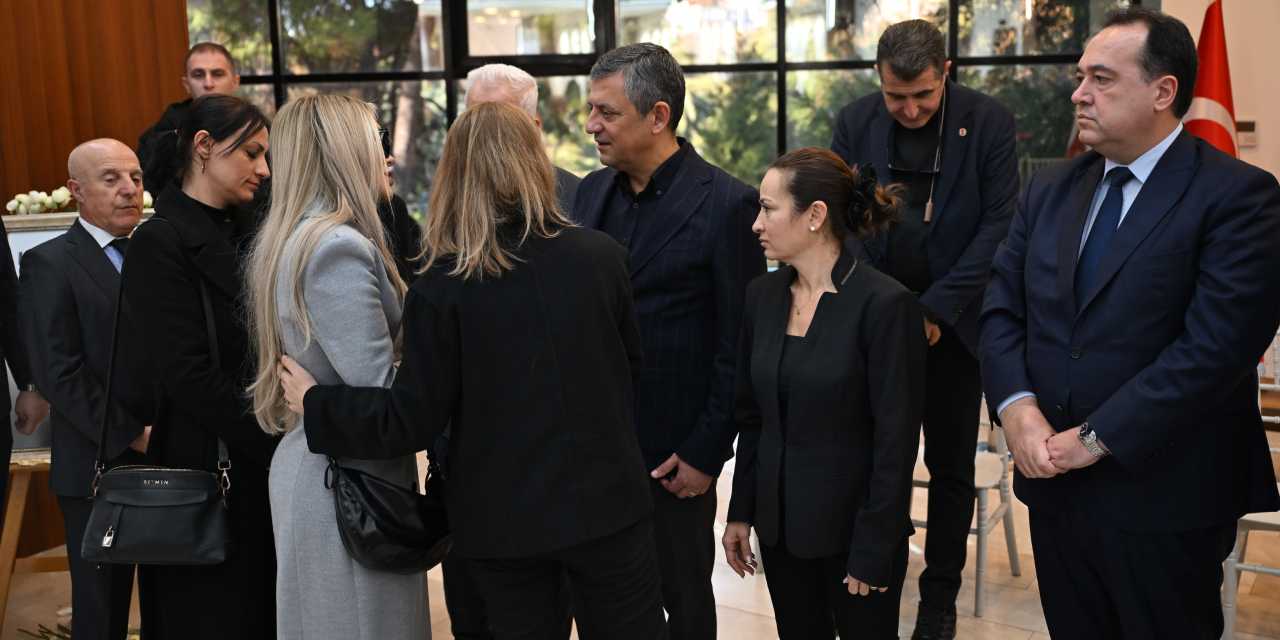 Seren Serengil’den Gülşah Durbay’ın ailesine taziye ziyareti