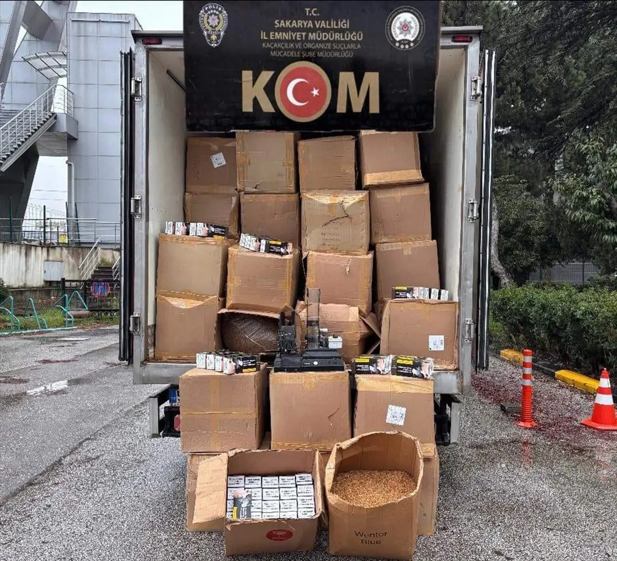 Adapazarı’nda 2,4 Ton Kaçak Tütün Ele Geçirildi