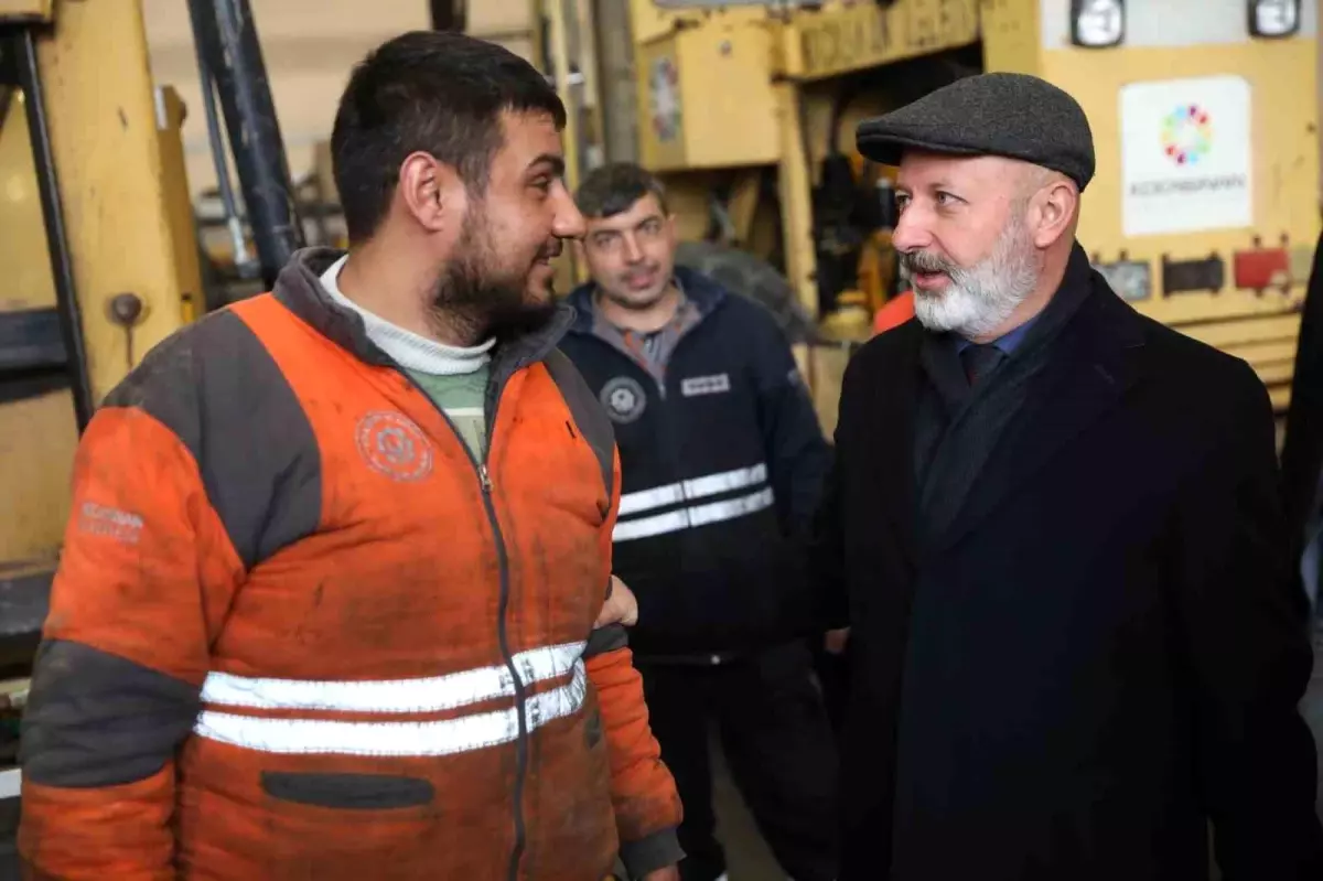 Başkan Çolakbayrakdar: “Şehrimizin ihtiyaçlarını fabrika gibi çalışan kendi atölyelerimizde üretiyoruz”