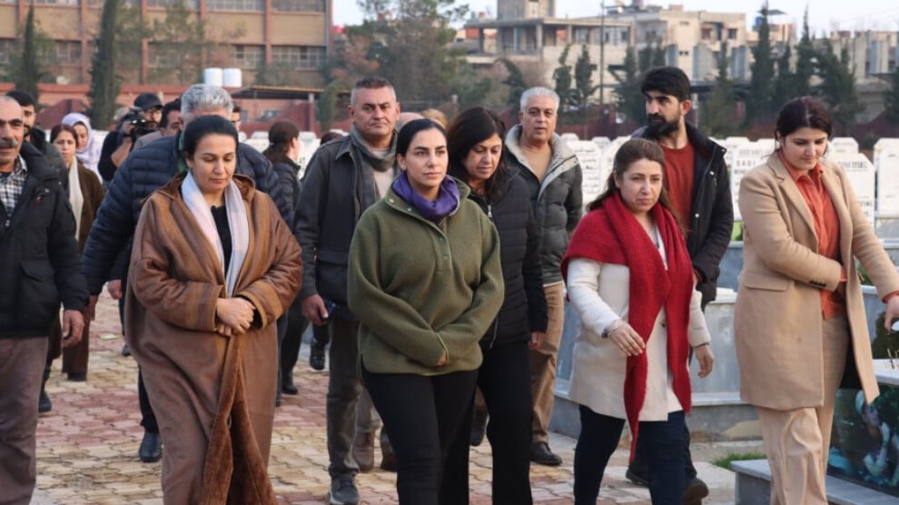 Federe Kürdistan heyetinden Rojava’ya dayanışma ziyareti