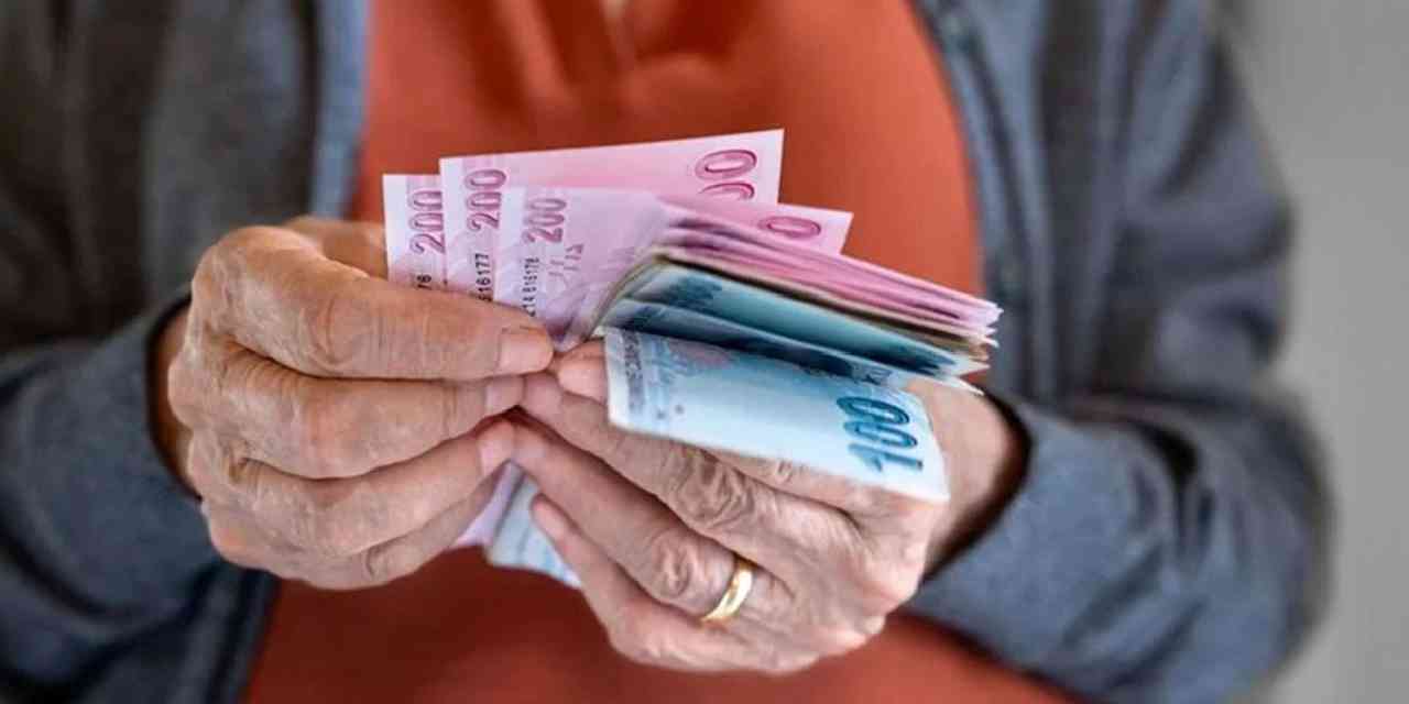 İktidardan en düşük emekli maaşı açıklaması: Artış ne kadar olacak?