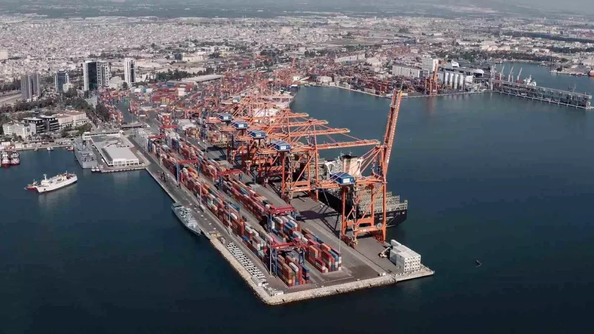 Türkiye Limanlarında Rekor Yük Elleçlemesi