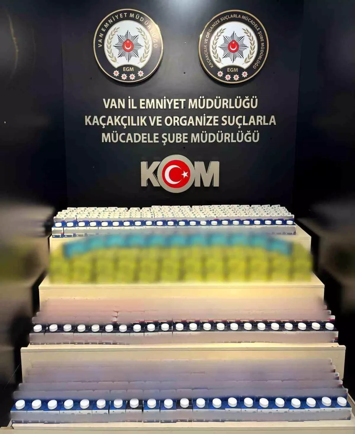 Van’da Gümrük Kaçağı Malzeme Ele Geçirildi