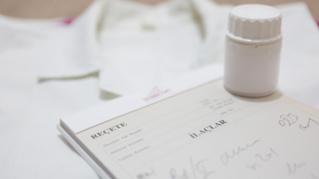 7 Bin Usulsüz Reçete Yazan Tutuklu Doktor Kendini Savundu