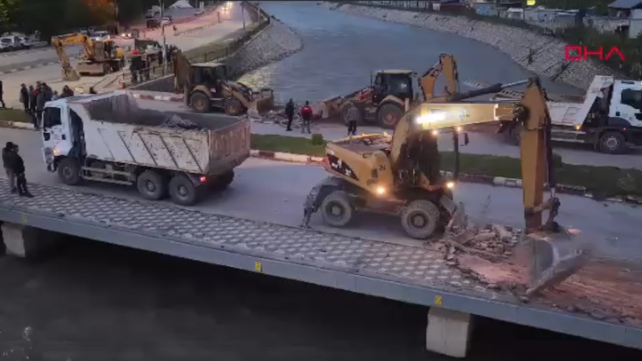 Tokat’ta Taşkın Riskini Azaltmak İçin Köprü Yıkım Çalışmaları Başladı